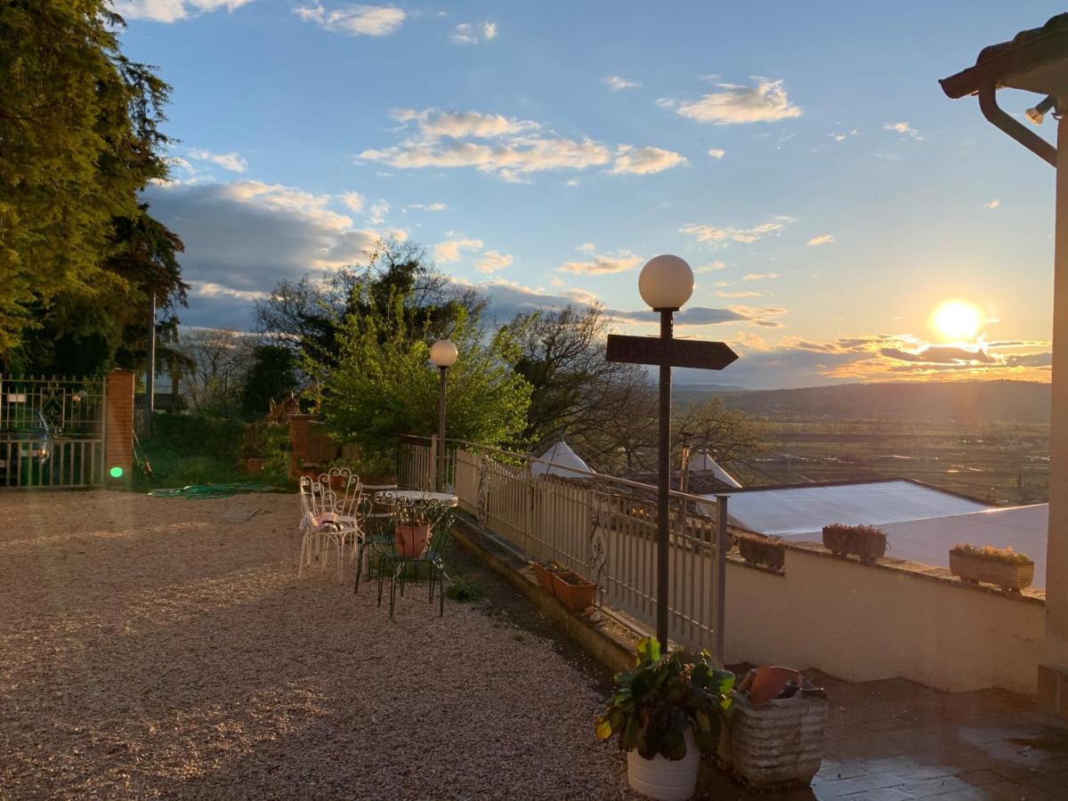 Setterhouseagrihotel Trevi Bagian luar foto